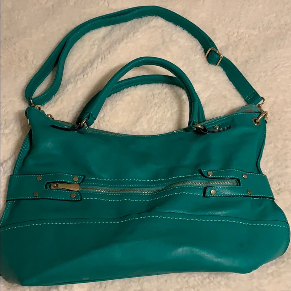 Large green purse. Brand unknown.